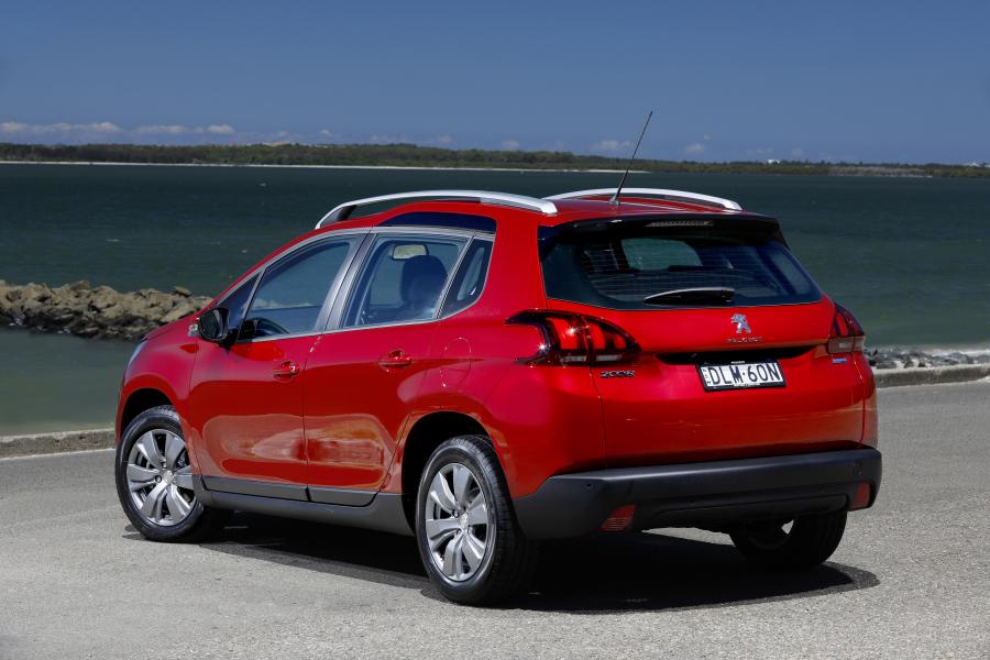  Peugeot 2008 2017 года  (AU) (фото 6 из 16)